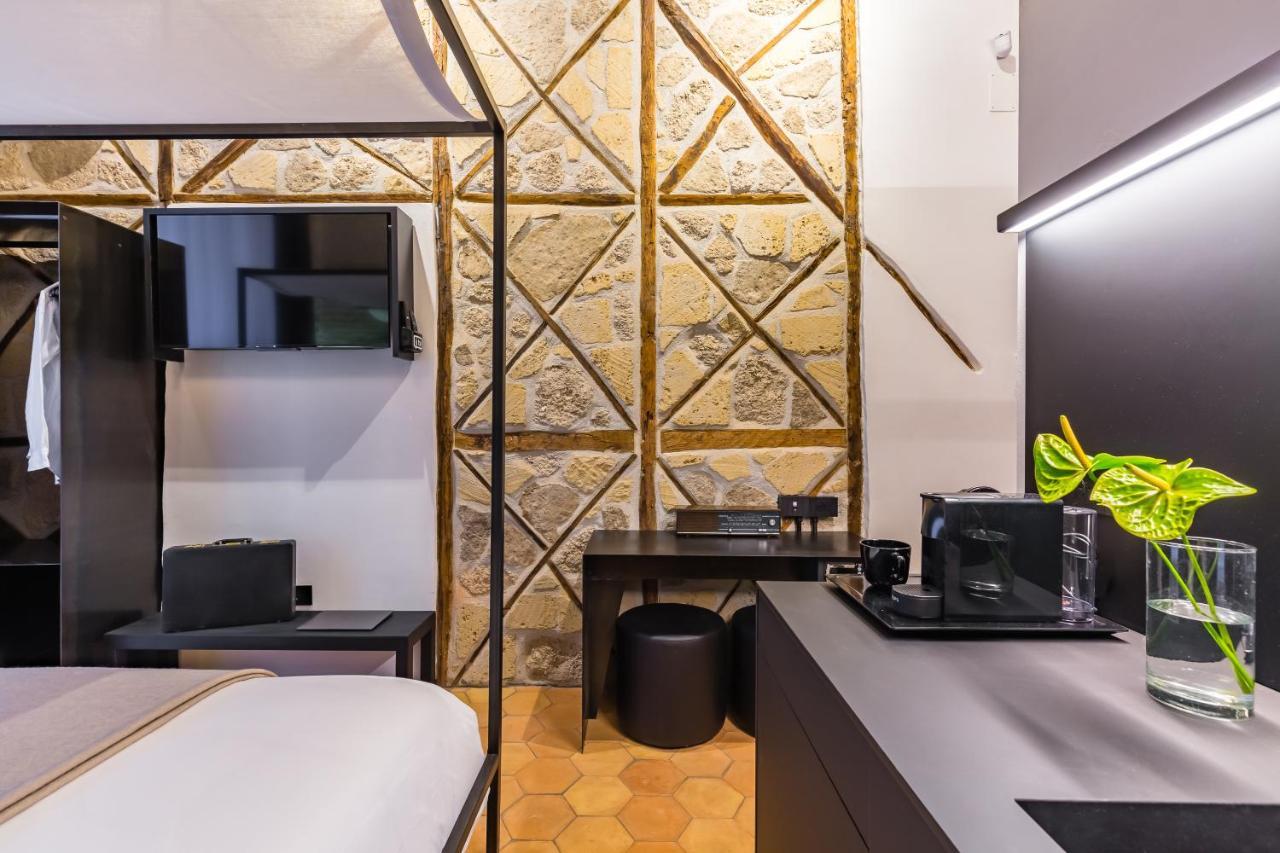 Palazzo Residenza Madre By Dimorra Hotel Naples Exterior photo